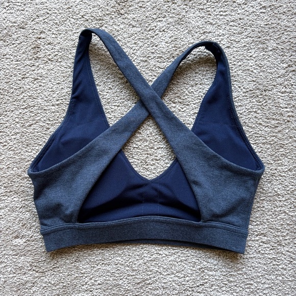 Bundle of P’Tula sports bra and crop tanks - Picture 7 of 7